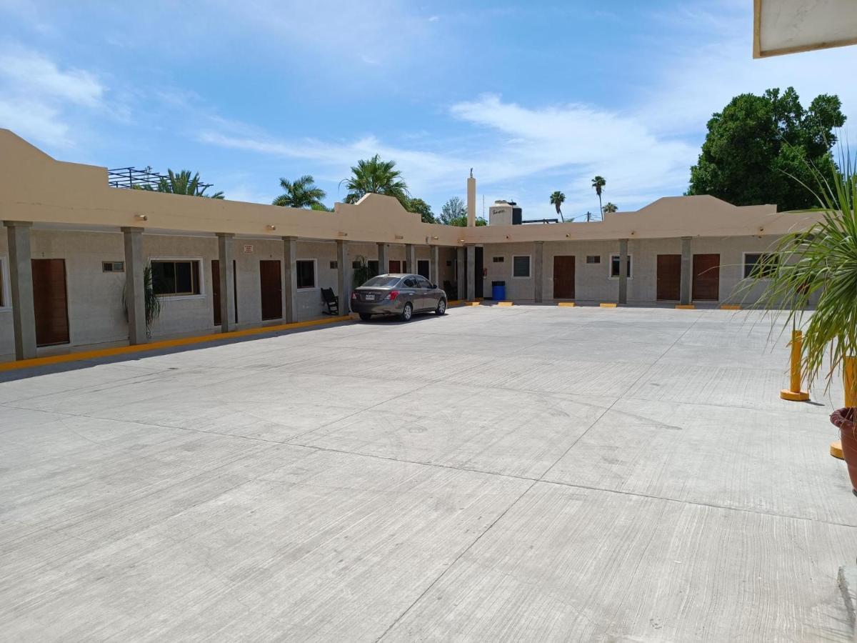 Hotel Romo Los Mochis Buitenkant foto